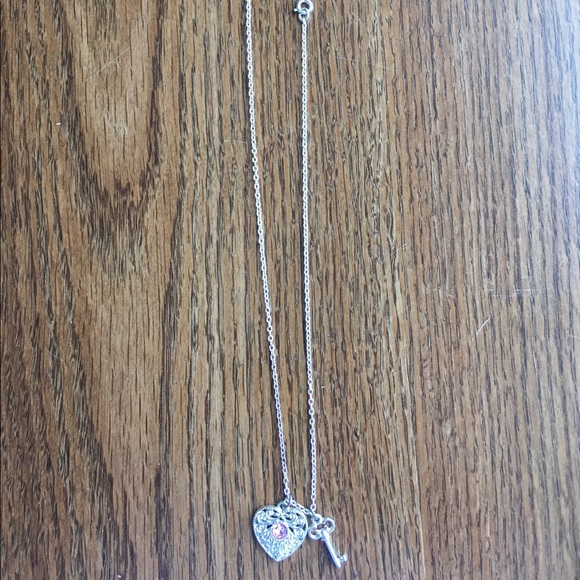 Heart & Key Necklace - Picture 2 of 6